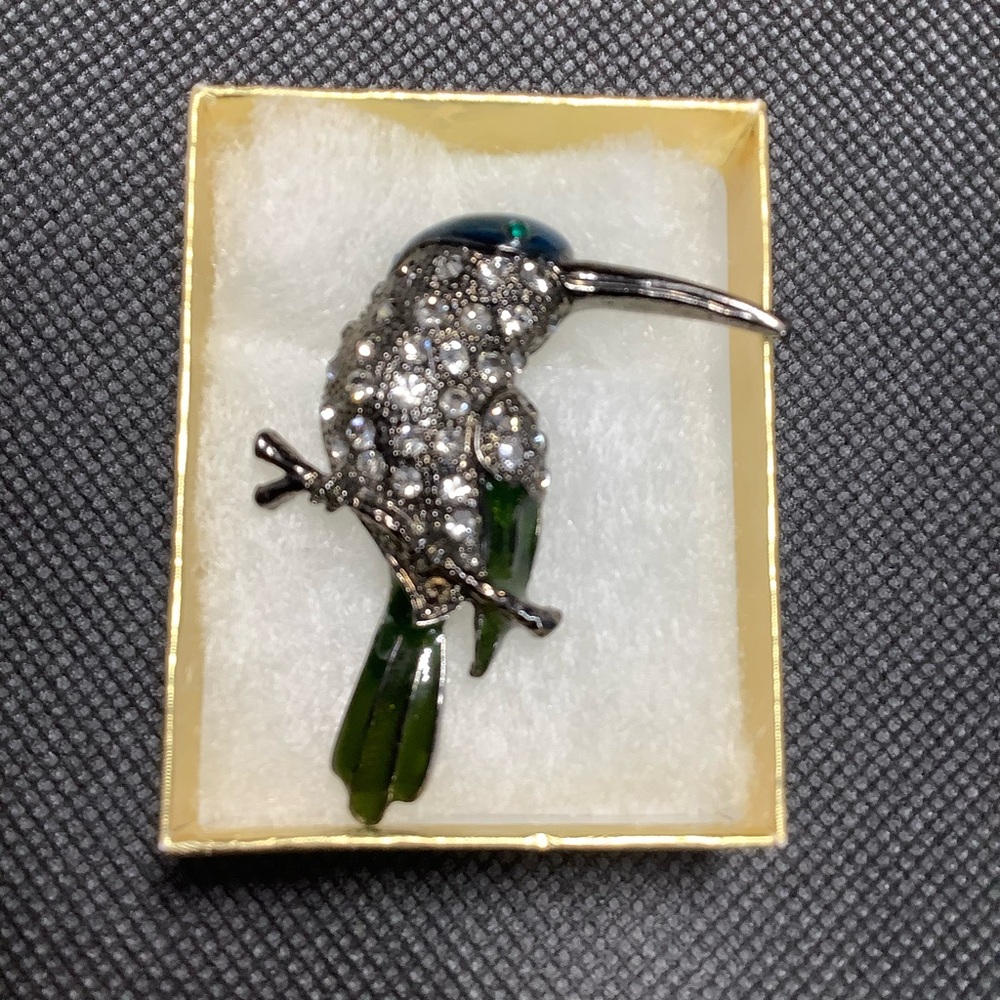 Vintage Rhinestone Hummingbird brooche
